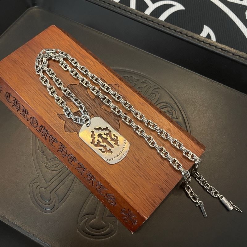 Ch*0me He**ts necklaces